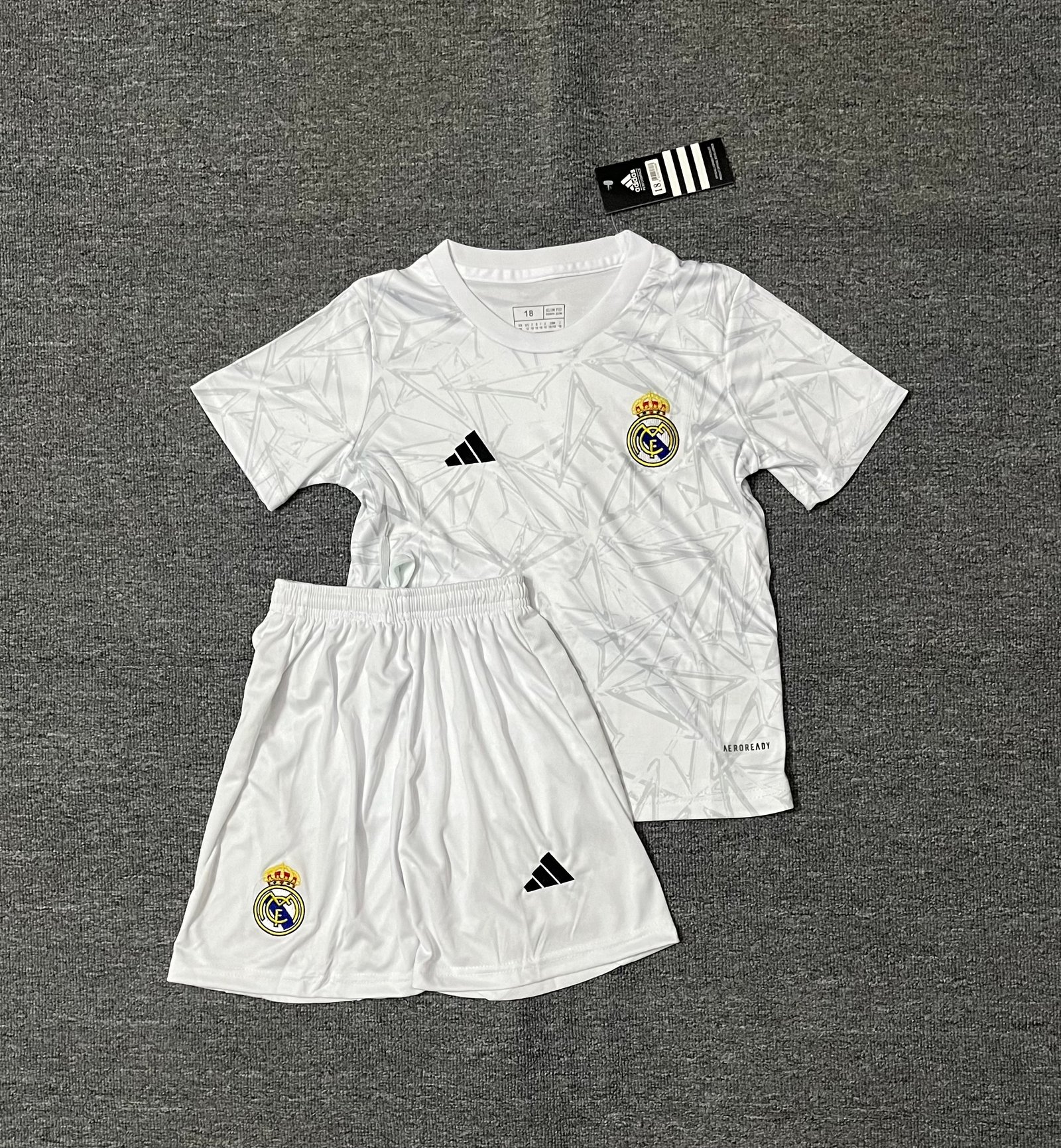 Real Madrid Pre-Match Football Kit 2026/27- KIDS – KITS