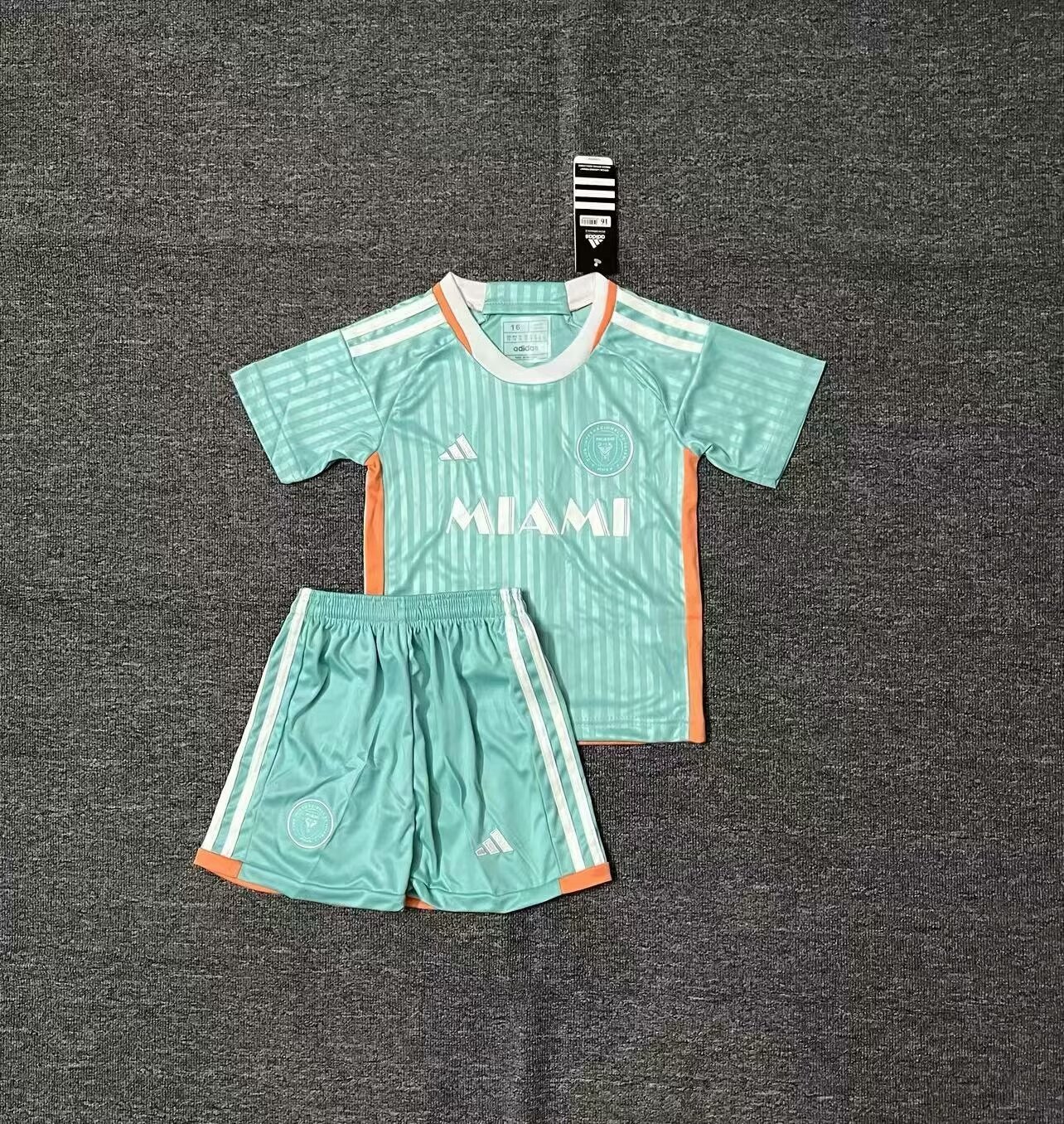 Niño Messi Inter Miami Kids Kit 2026/27