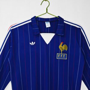 1980/82 France Home Retro 3B9