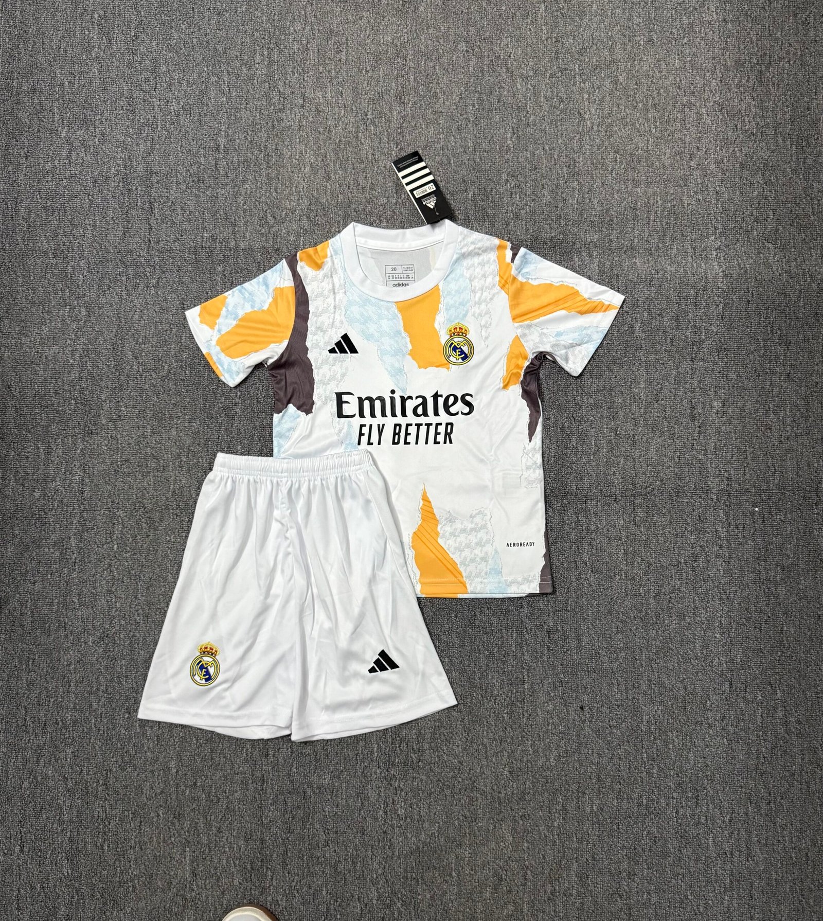 Real Madrid Jersey KIDS KIT 2026/27