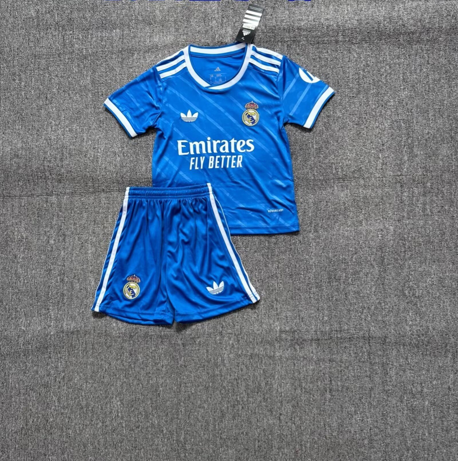 Football adidas Real Madrid Kids kits 2026/27