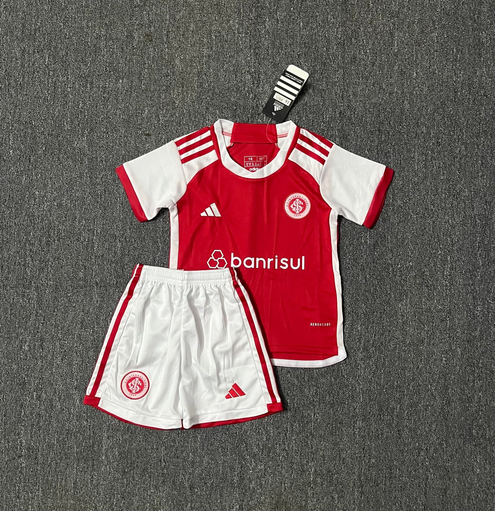 Internacional Football Shirts & Kits - kids football 2026-27