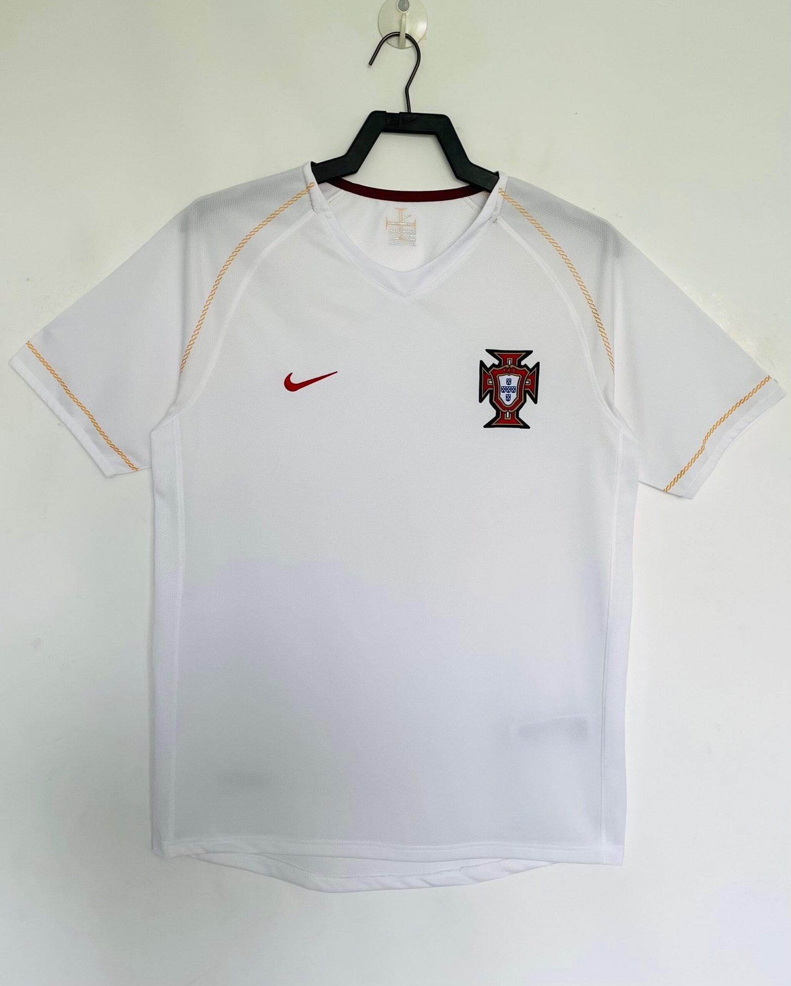 2006 Portugal Second Away 7