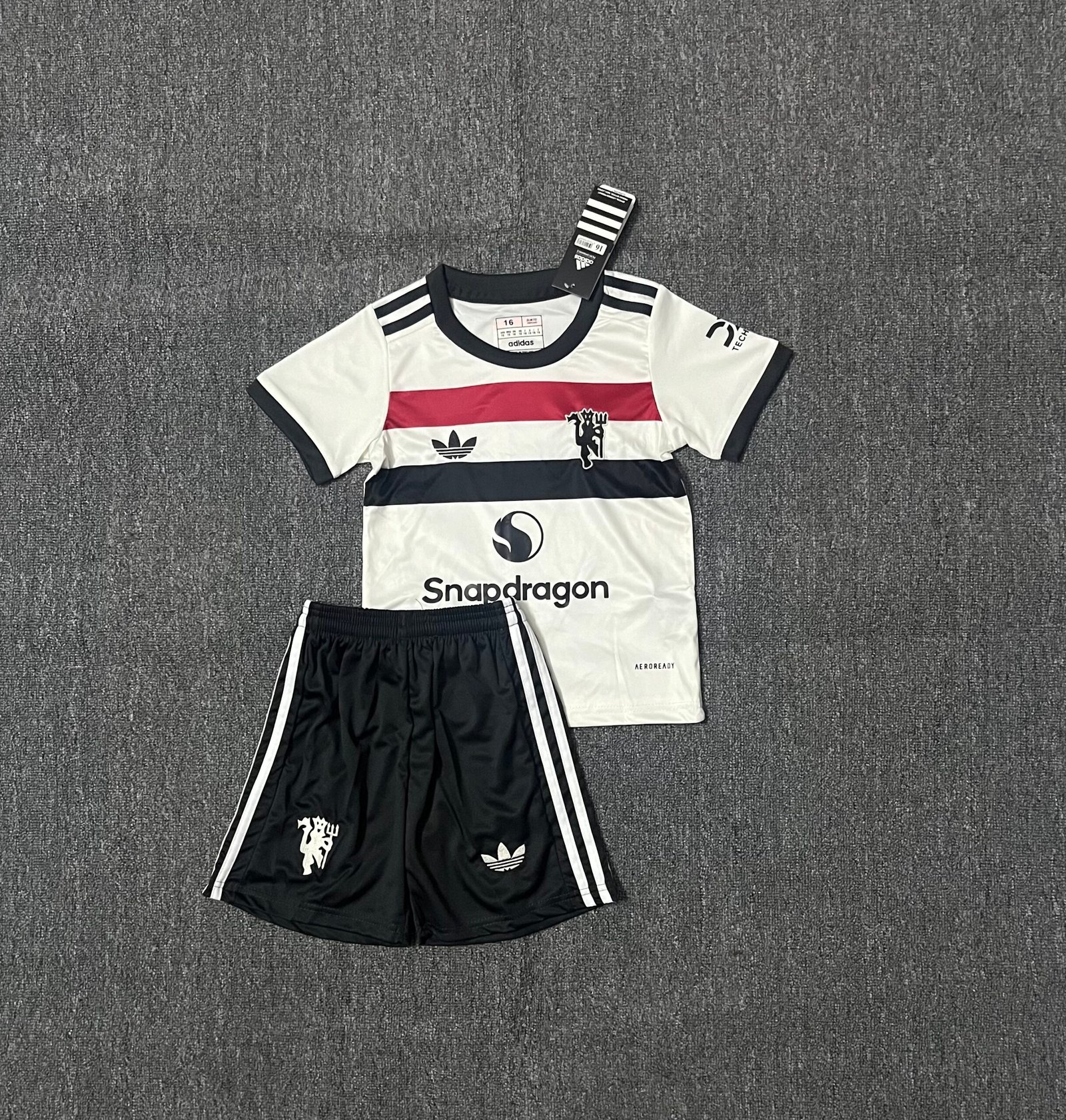 Manchester United Third Jersey Kids Kit 2026/27
