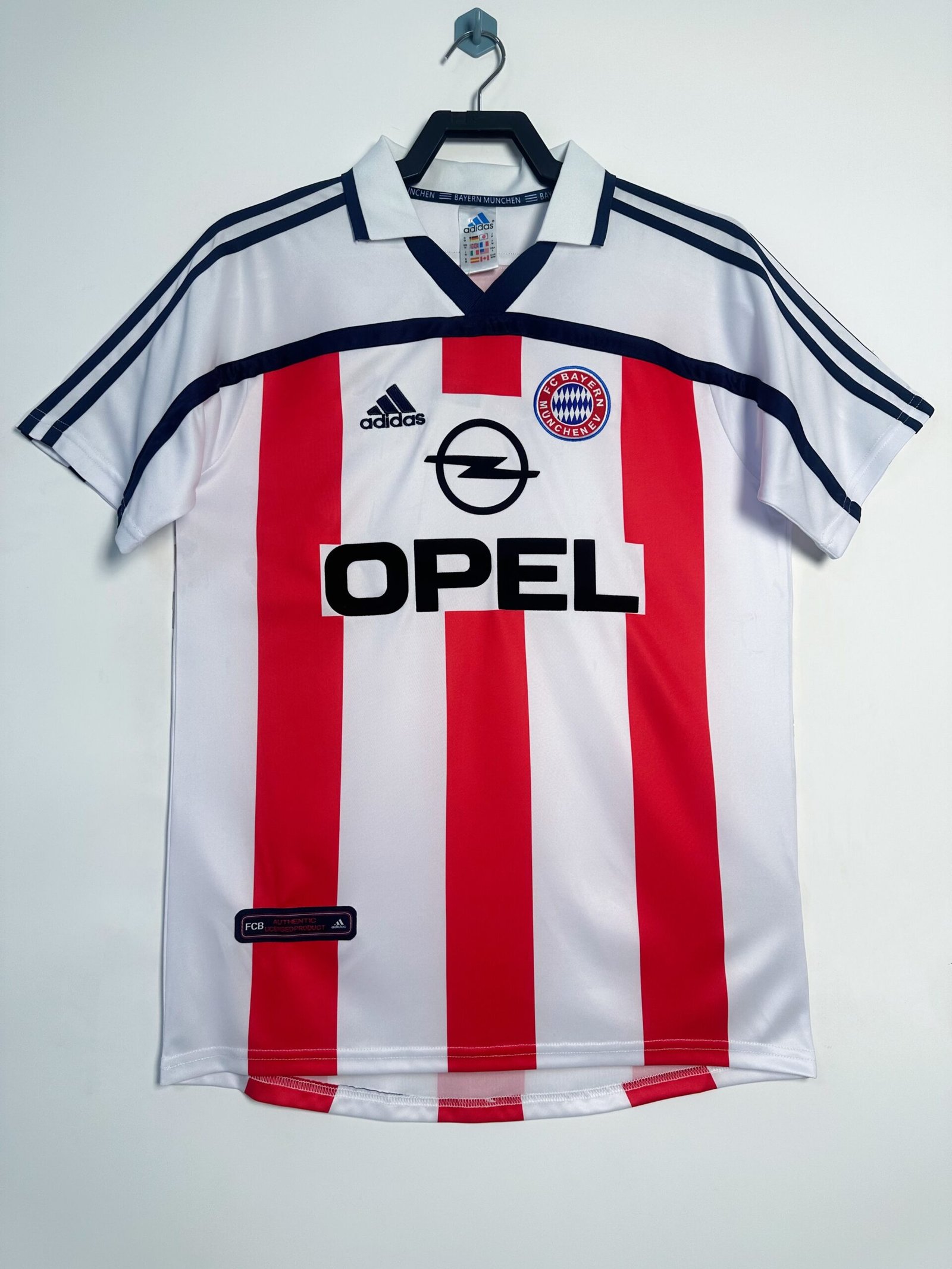 2000/02 Bayern Munich Away 9