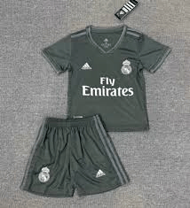 Real Madrid Kids Club Retros .kid Kits 2026/27