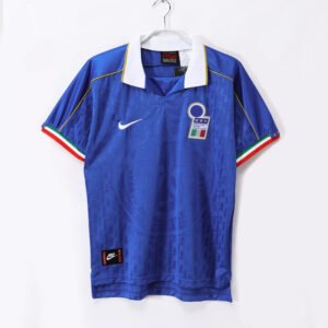 1995 Italy Home Jersey #8 A10