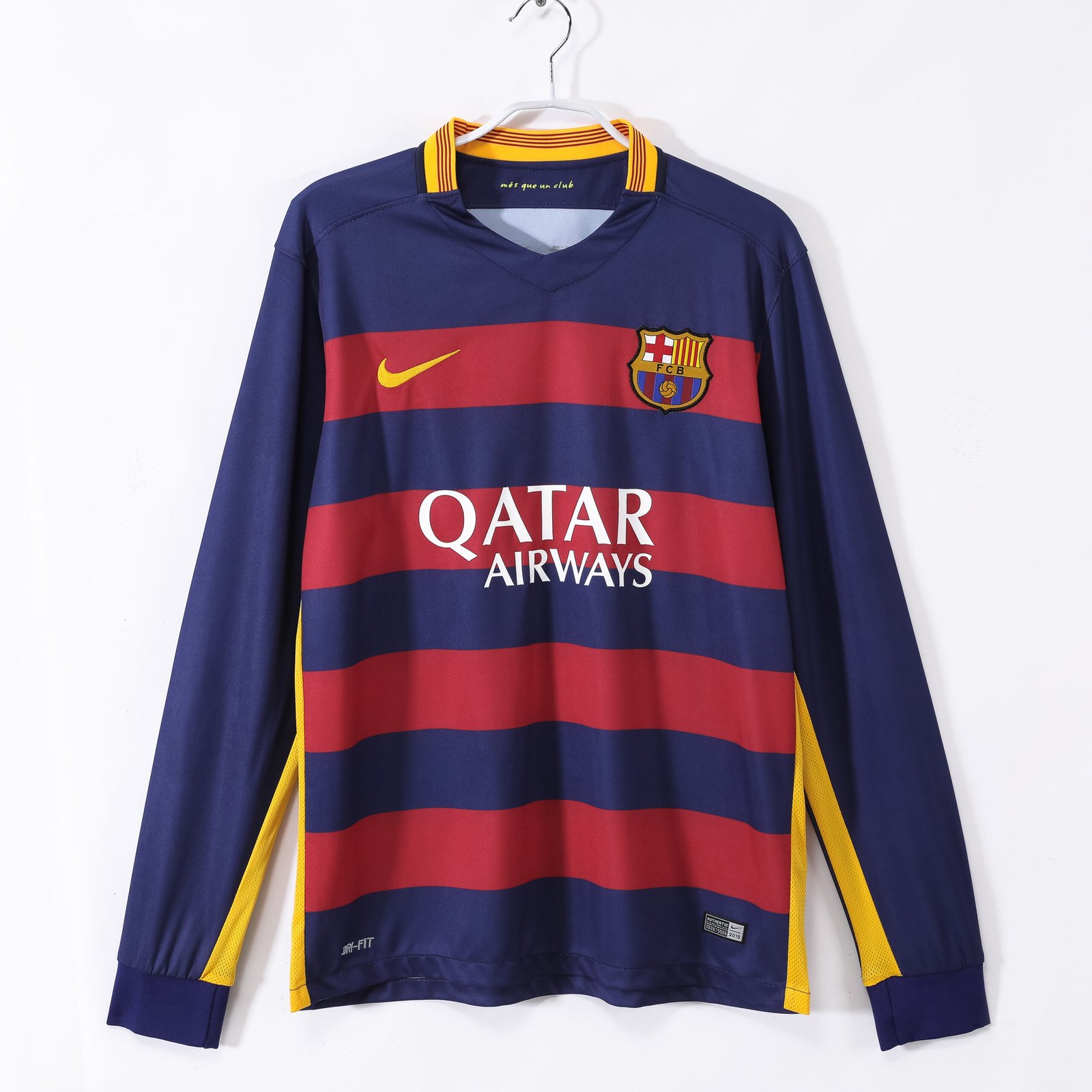 2015/16 FC Barcelona Home Jersey #3 B10