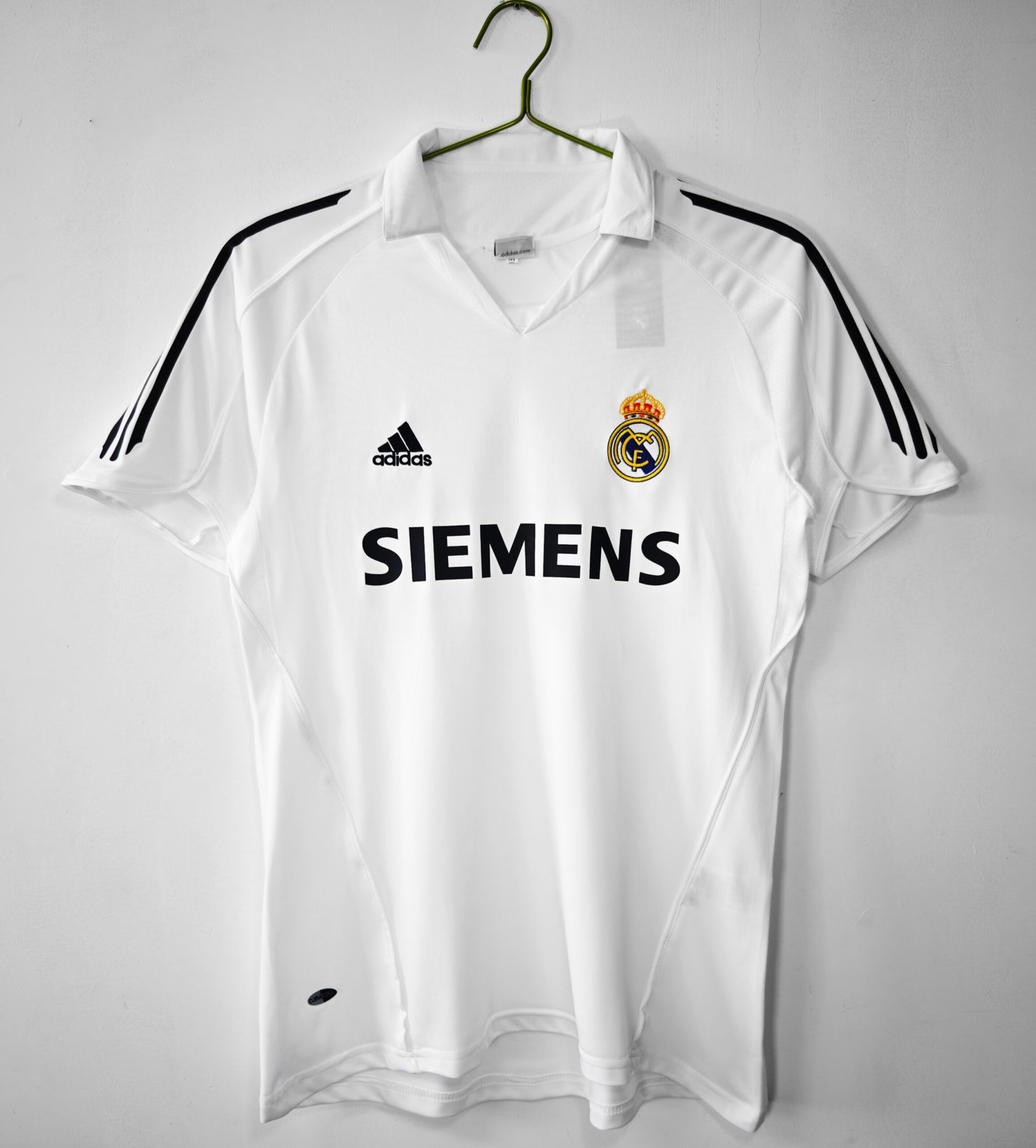 2005/06 Real Madrid CF Home Retro Jersey #8 A11